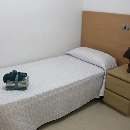 Апартаменти Lord Nelson Canteras 3 *