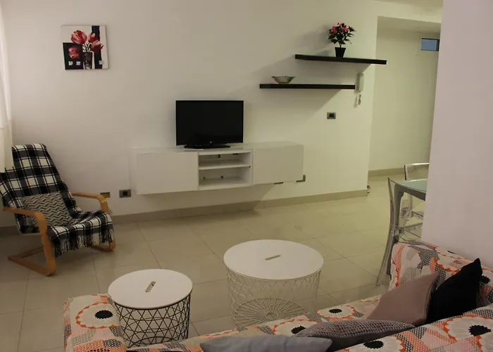 Lord Nelson Canteras 3 *